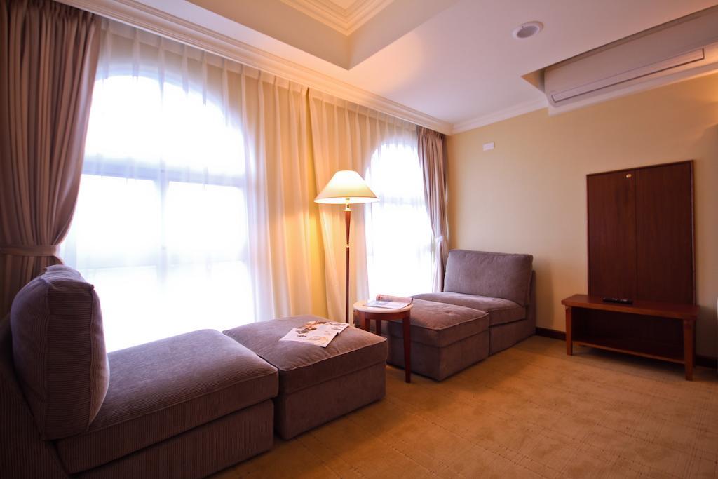 Grand Boss Hotel Yilan Exteriér fotografie