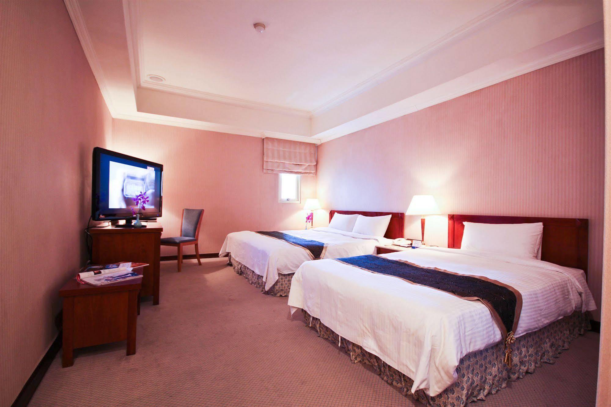 Grand Boss Hotel Yilan Exteriér fotografie