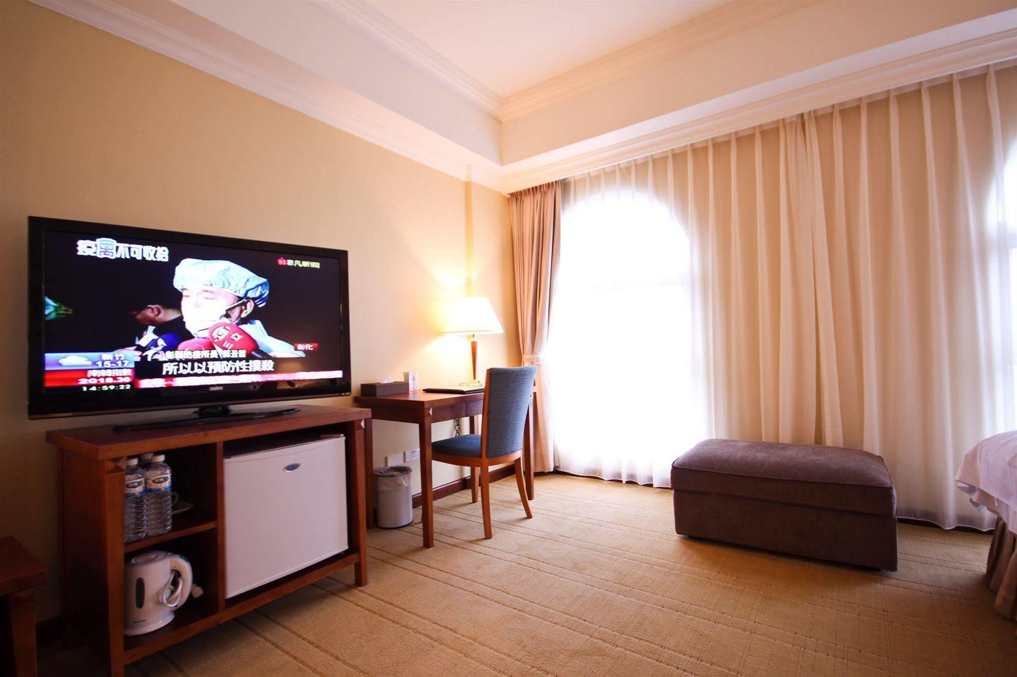 Grand Boss Hotel Yilan Exteriér fotografie